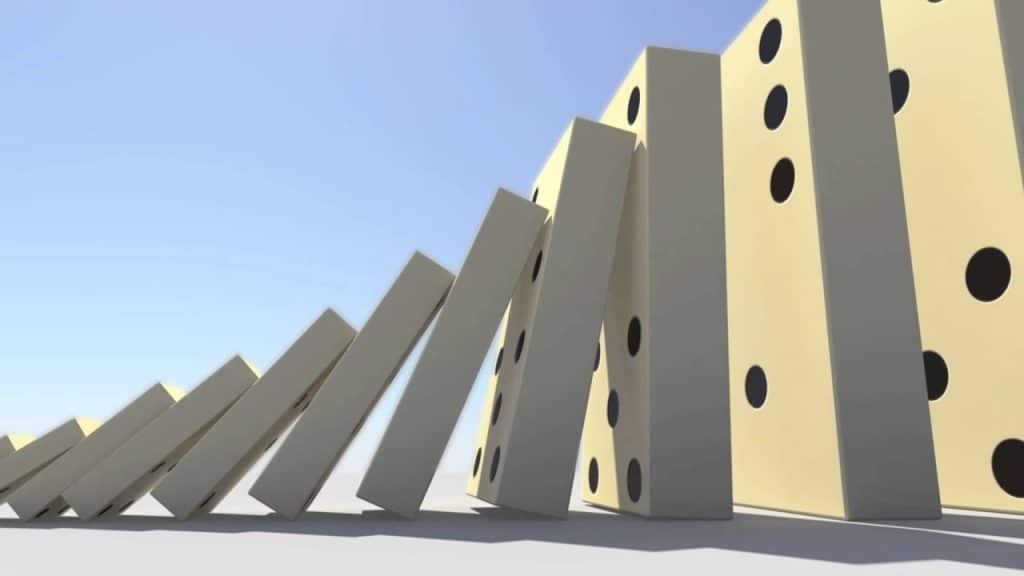 Domino small large